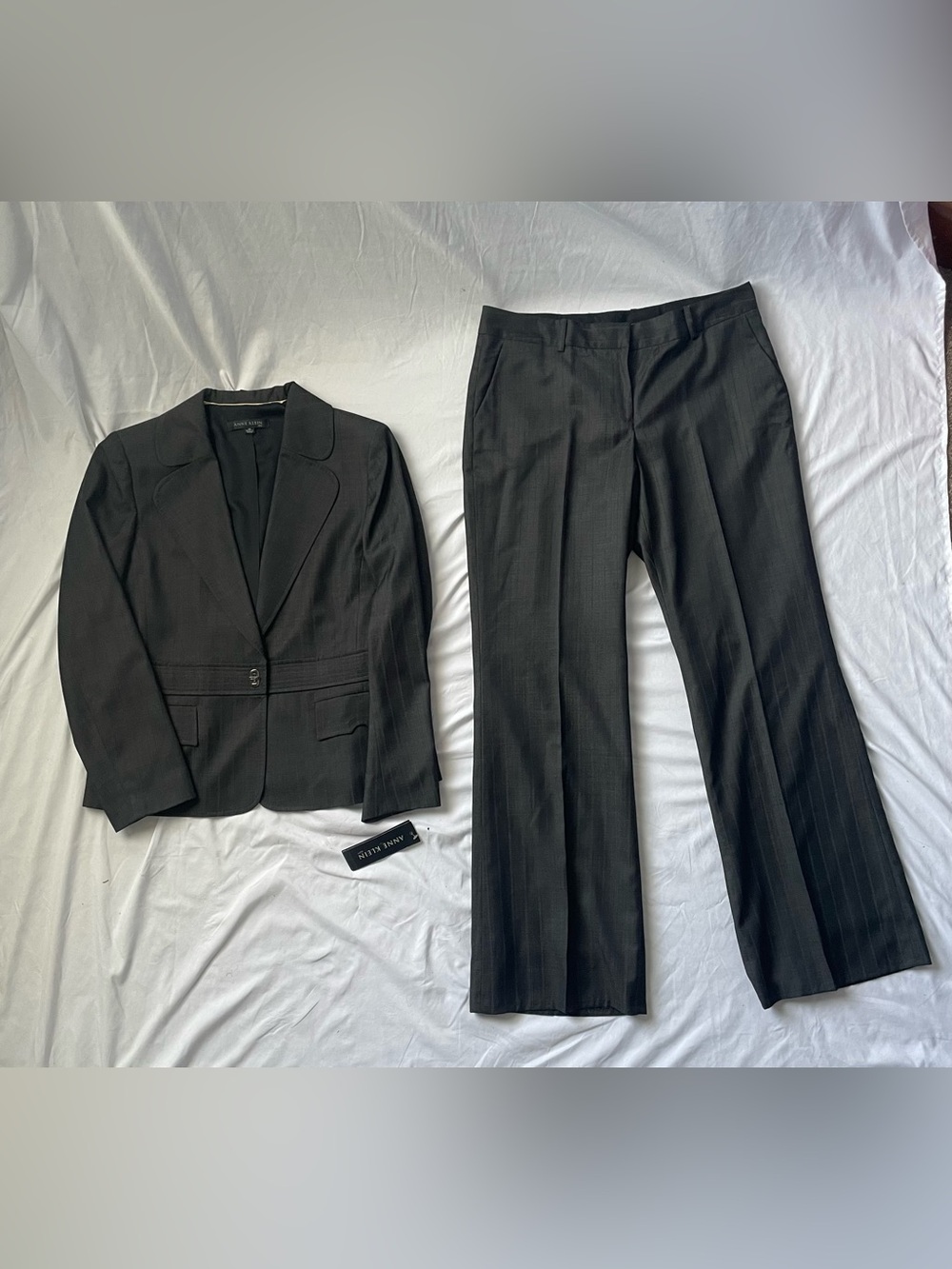 Anne Klein Gray Pinstripes Black Women's Two-Piece Pants Suit Size 14 NWT